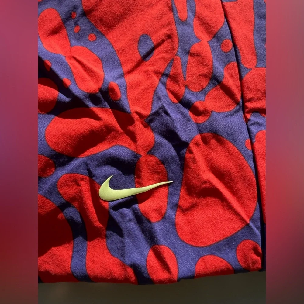 Nike bold patterned